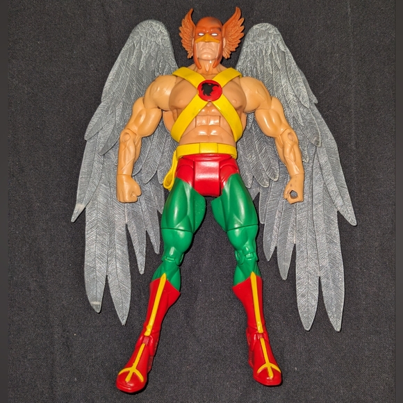 6 inches DC Universe Hawkman Action Figurine by Mattel - Picture 1 of 8